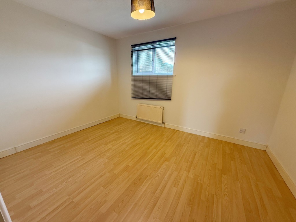 Lot: 6 - END-TERRACE HOUSE FOR IMPROVEMENT - Bedroom with window to rear aspect